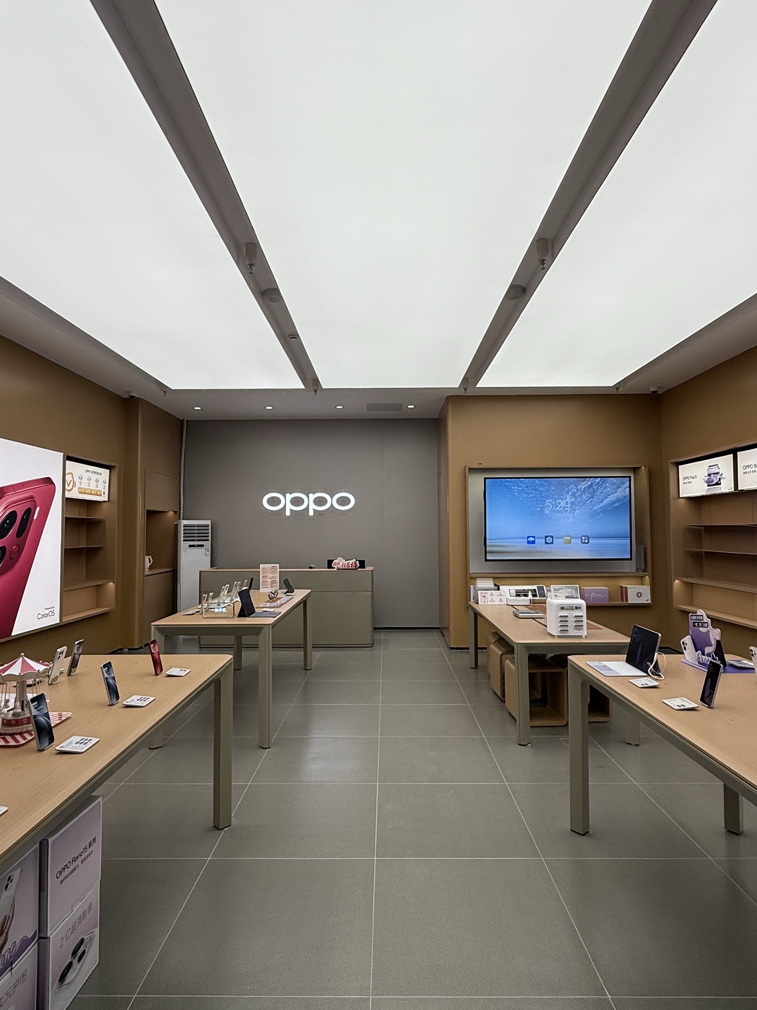OPPO官方授权体验店(石家庄裕华区同福广场店)
