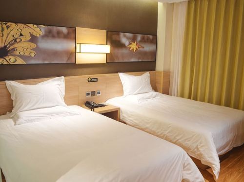 如家旗下·UP华驿智旅酒店(辛集皮革城市府大街店)