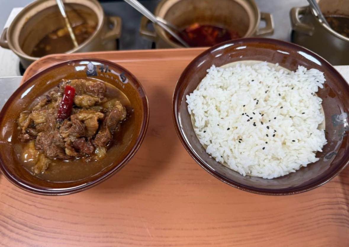 孙一勺大块牛肉饭(新华店)