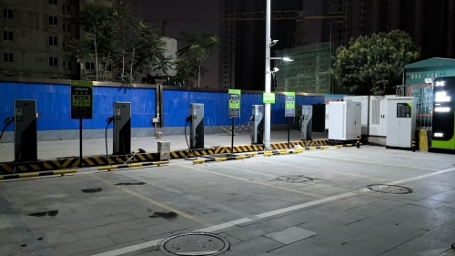 小鹏超级充电站(小鹏S4超快充石家庄宇澈华宁春天站)