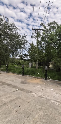 闪开汽车充电站(李家庄旧址后小广场)