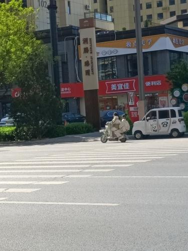 美宜佳(定州润腾臻园店)