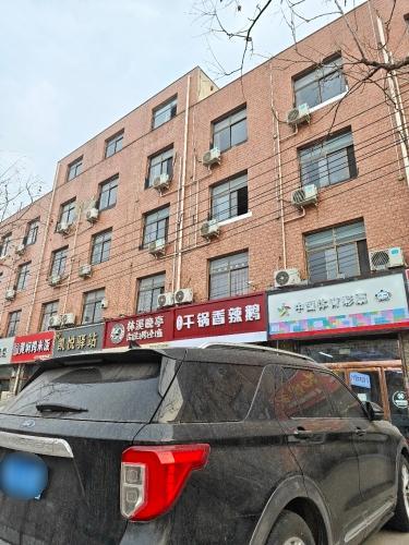 鼎上鲜干锅香辣鹅(学府支路店)