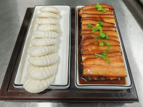 雲上食府