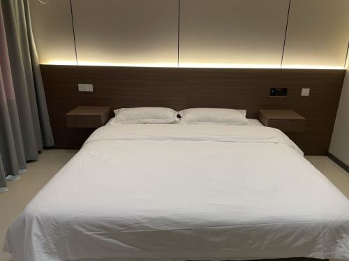 佳乐宾馆(河北外国语学院元氏校区店)