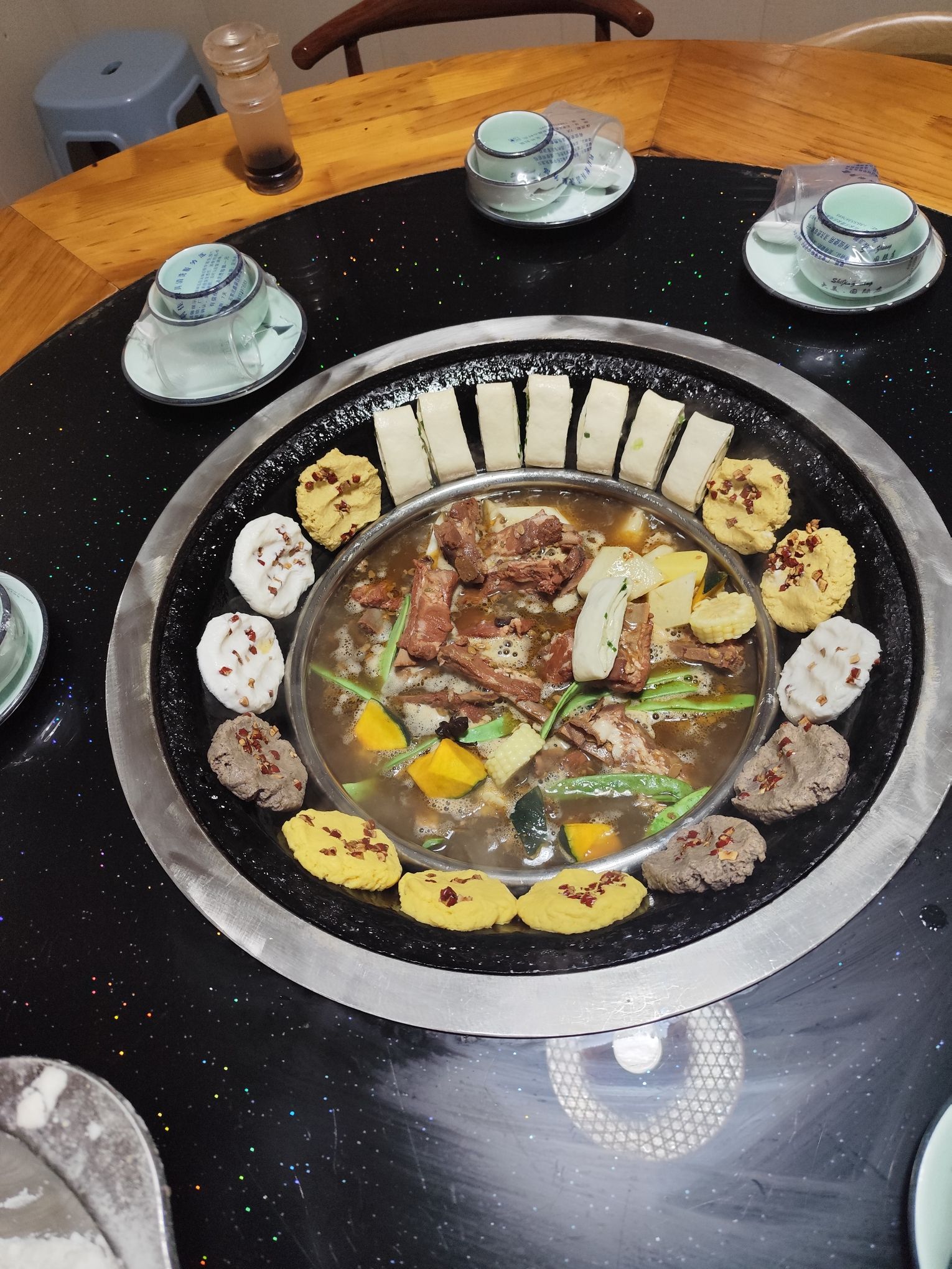 农家铁锅炖(植物园店)