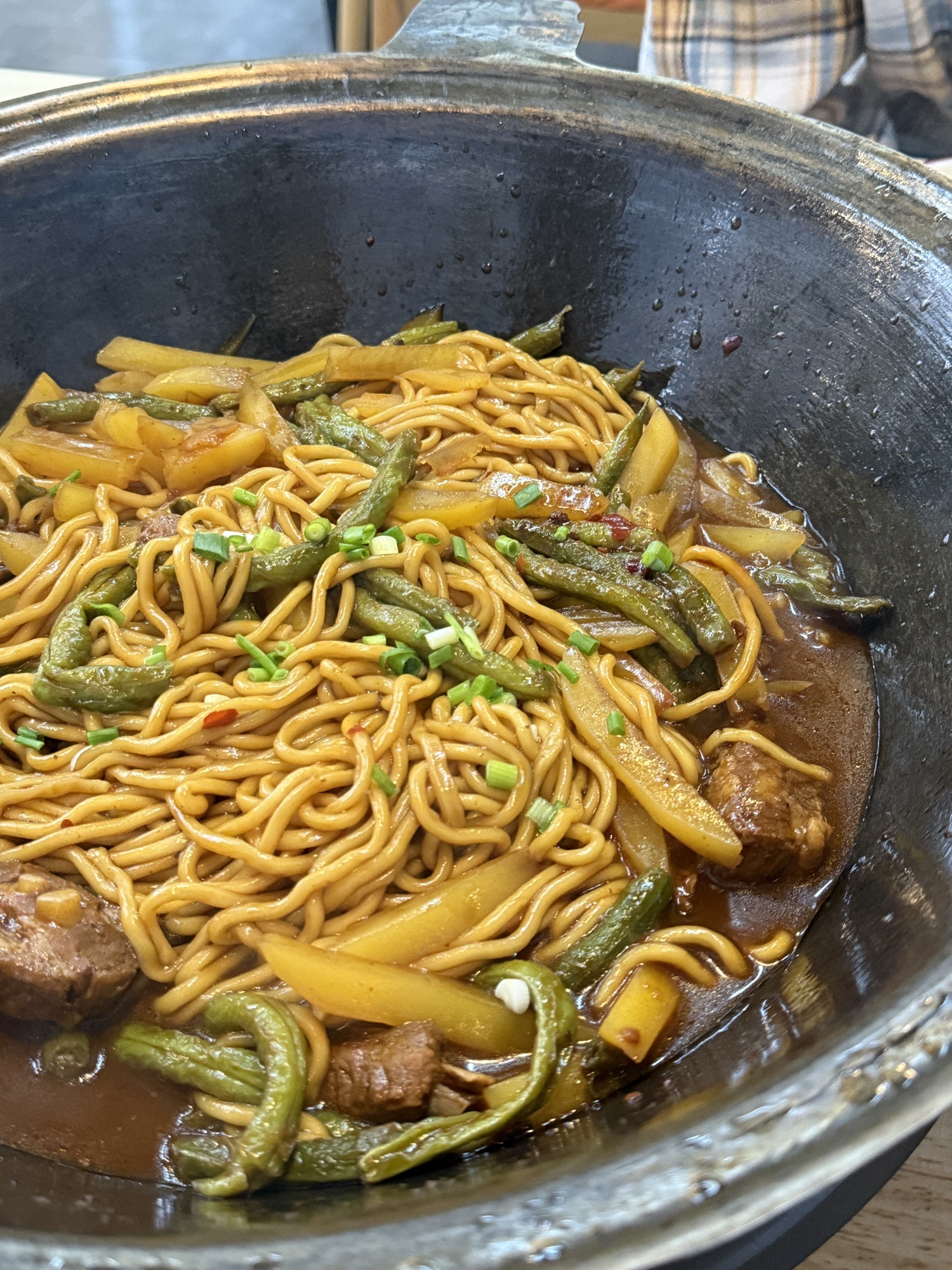冰城外婆铁锅焖面(师范大学店)