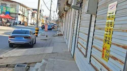 能效邻里共享汽车充电站(大河剧院西行50米路西)