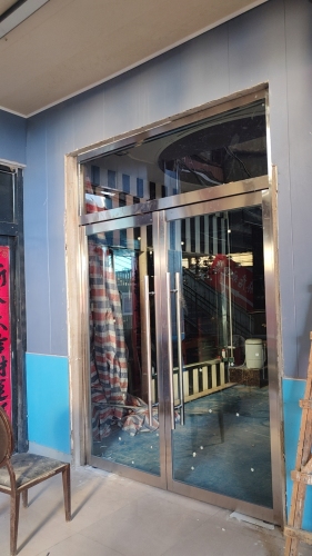 玻璃工程安装