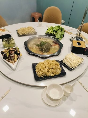 养生锅小院烧烤