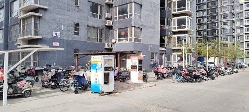 百步印社24小时自助打印(聚盛源丽景湾西门主干道左侧水机旁)