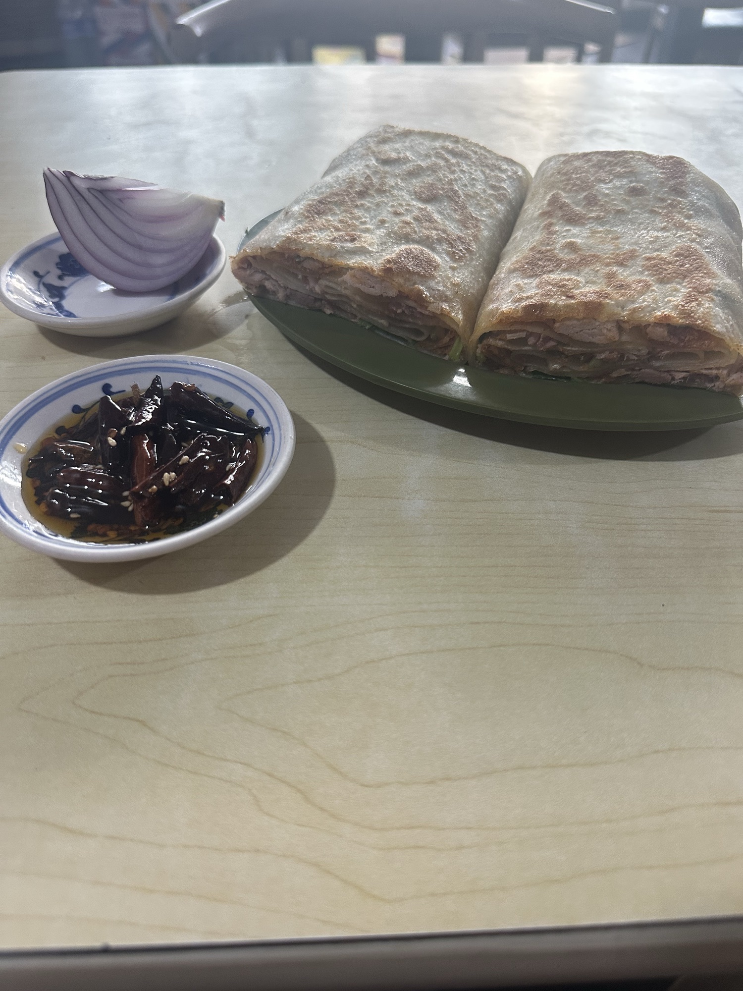 威县剔骨肉卷饼