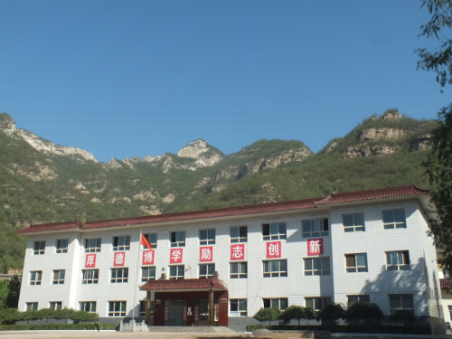 库隆峰学校