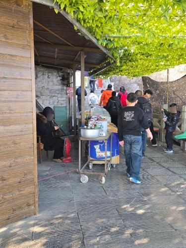 抱犊寨风景区-小卖部
