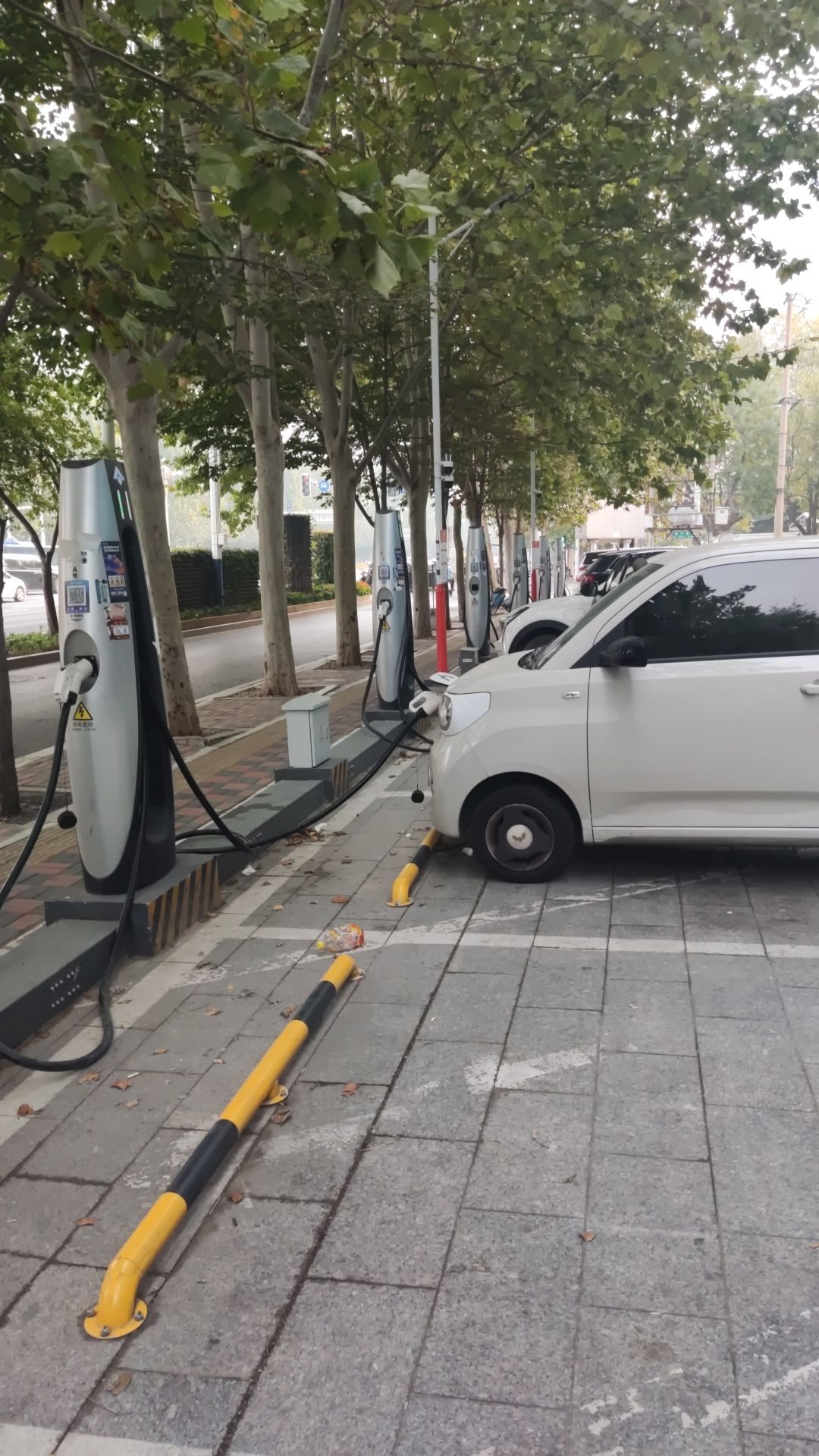 广汽能源汽车充电站(广汽能源石家庄美城大厦超充站)