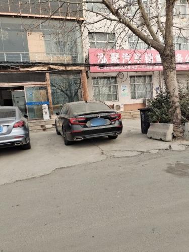 泓聚汽车销售服务公司