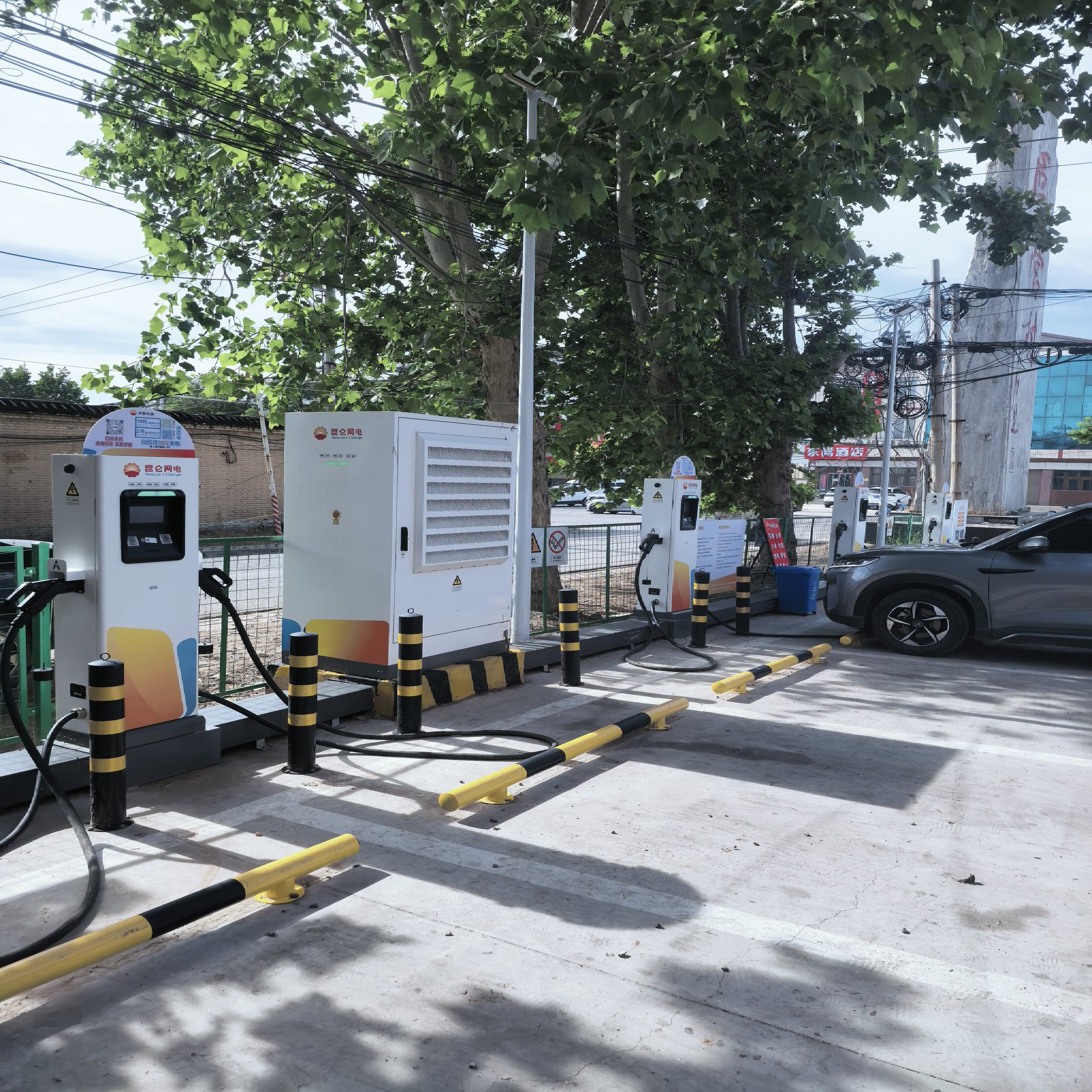 昆仑网电汽车充电站(中石油石家庄市正定新区诸福屯57充电站)