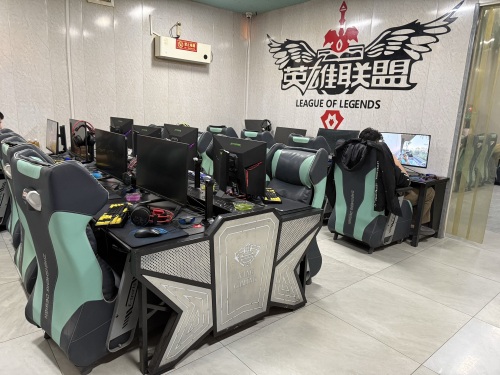 张名甫网吧