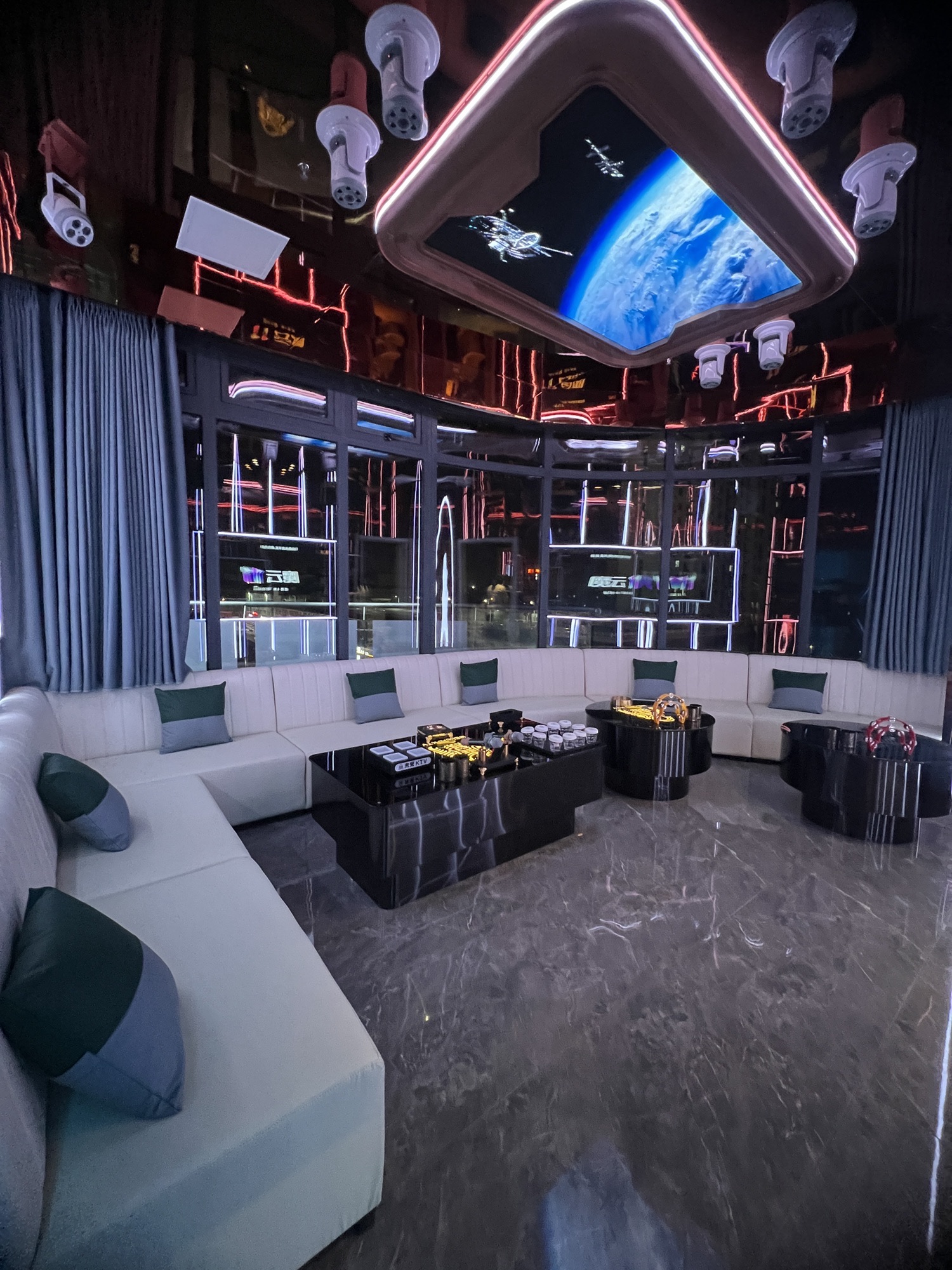 未来量贩式KTV(印象店)