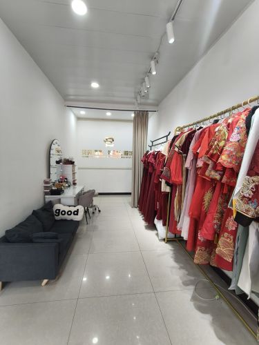 贝贝专业儿童摄影(鲜虞财富新城店)