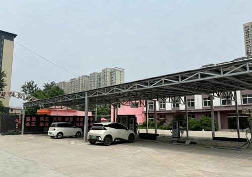 中科智充超级充电站(极能汇闪充能量局充电站)